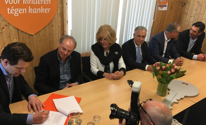 3. De ondertekening.JPG