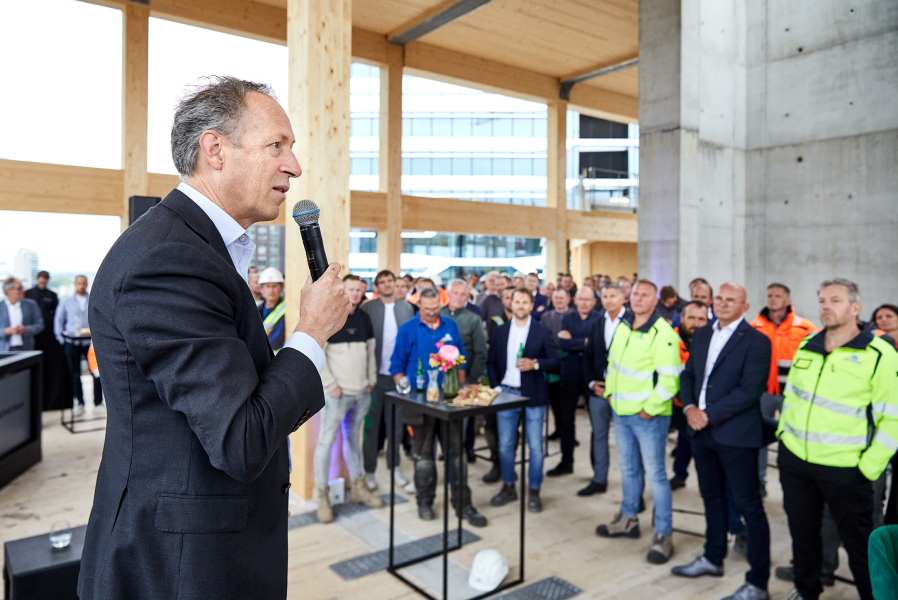 Viering hoogste punt The CubeHouse