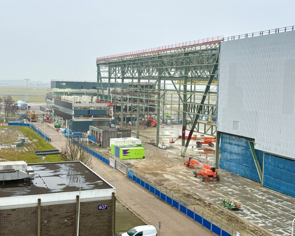 KLM Hangar 10
