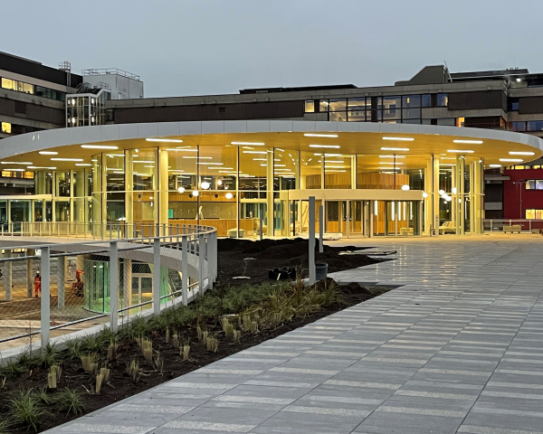 Entreepaviljoen AMC extern_foto Johan Carlier.jpg