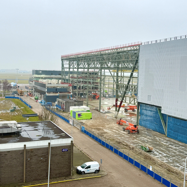 KLM Hangar 10